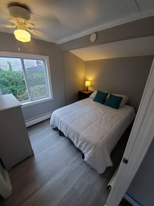 Beachy Bay Breeze Bungalow 2Br With Parking And Close To Many Amenities. West Haven Esterno foto