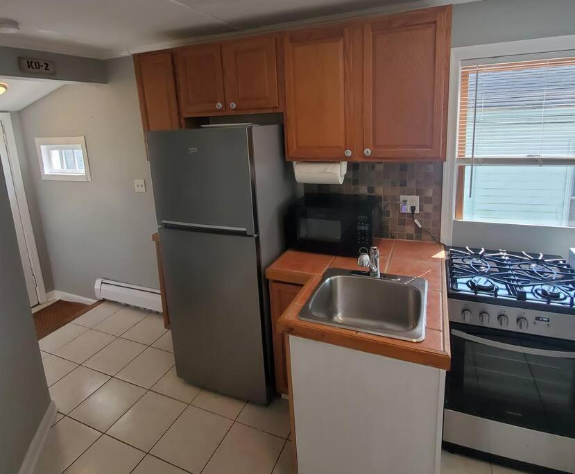 Beachy Bay Breeze Bungalow 2Br With Parking And Close To Many Amenities. West Haven Esterno foto